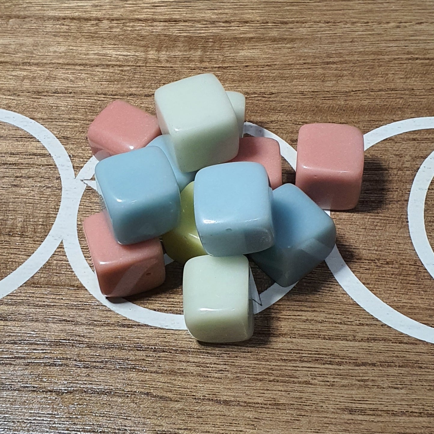 Luminous Cubes *Assorted Colours*