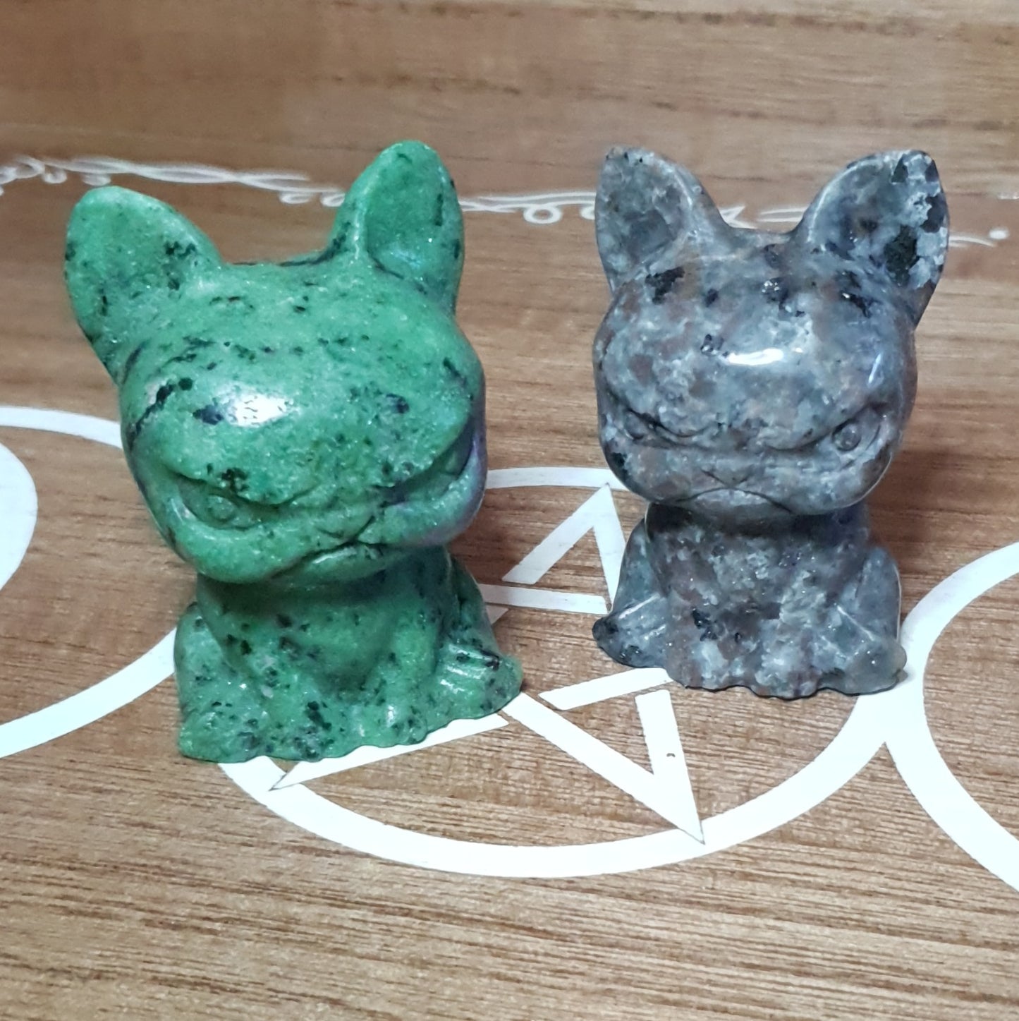Angry Dog Carvings. Comes in Ruby Zoisite and Yooperlite.
