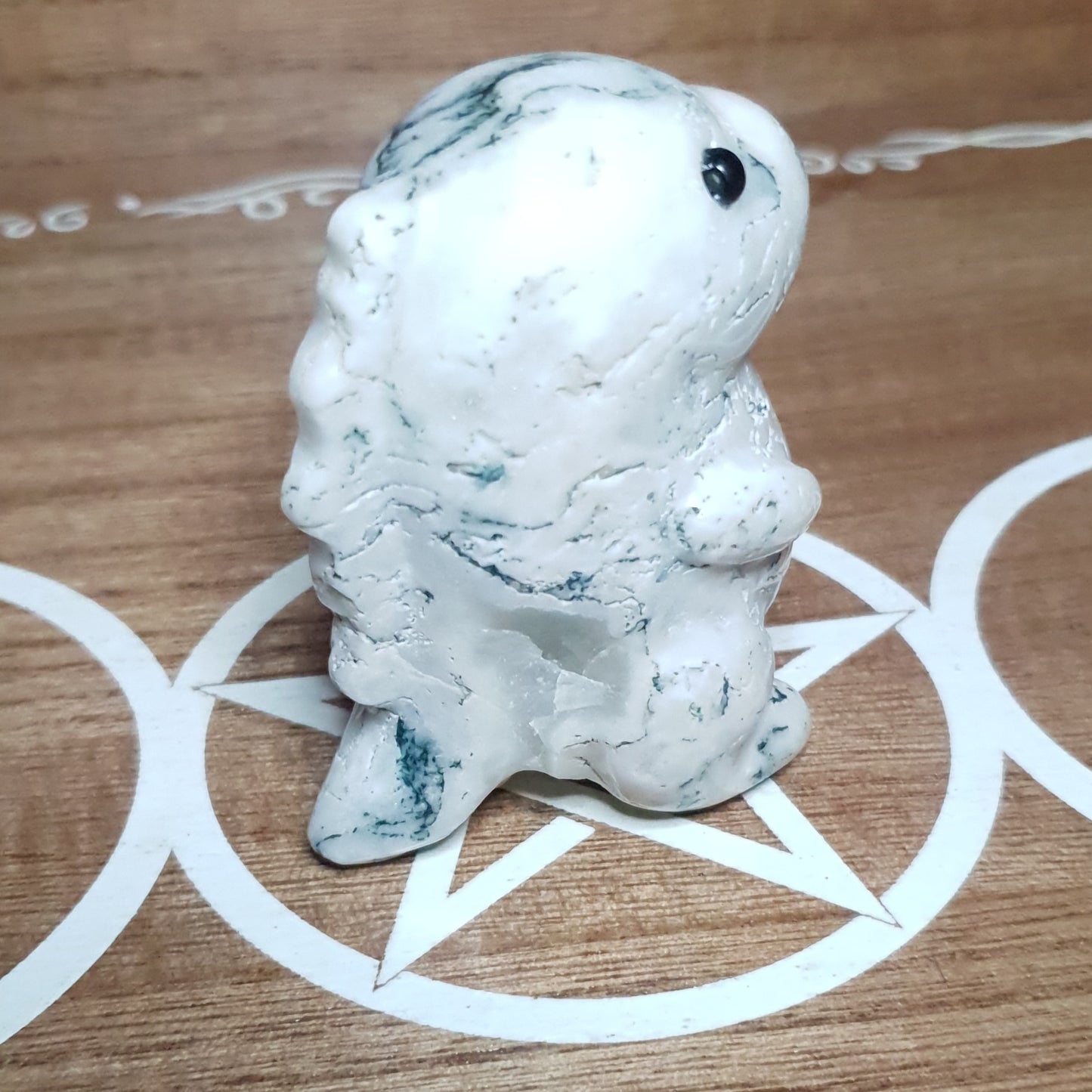 Moss Agate Chubby Dinosaur Crystal Carving.