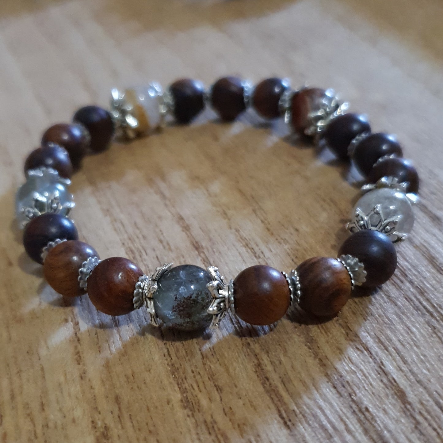 Garden Quartz & Wood Bead Stretch Bracelet.