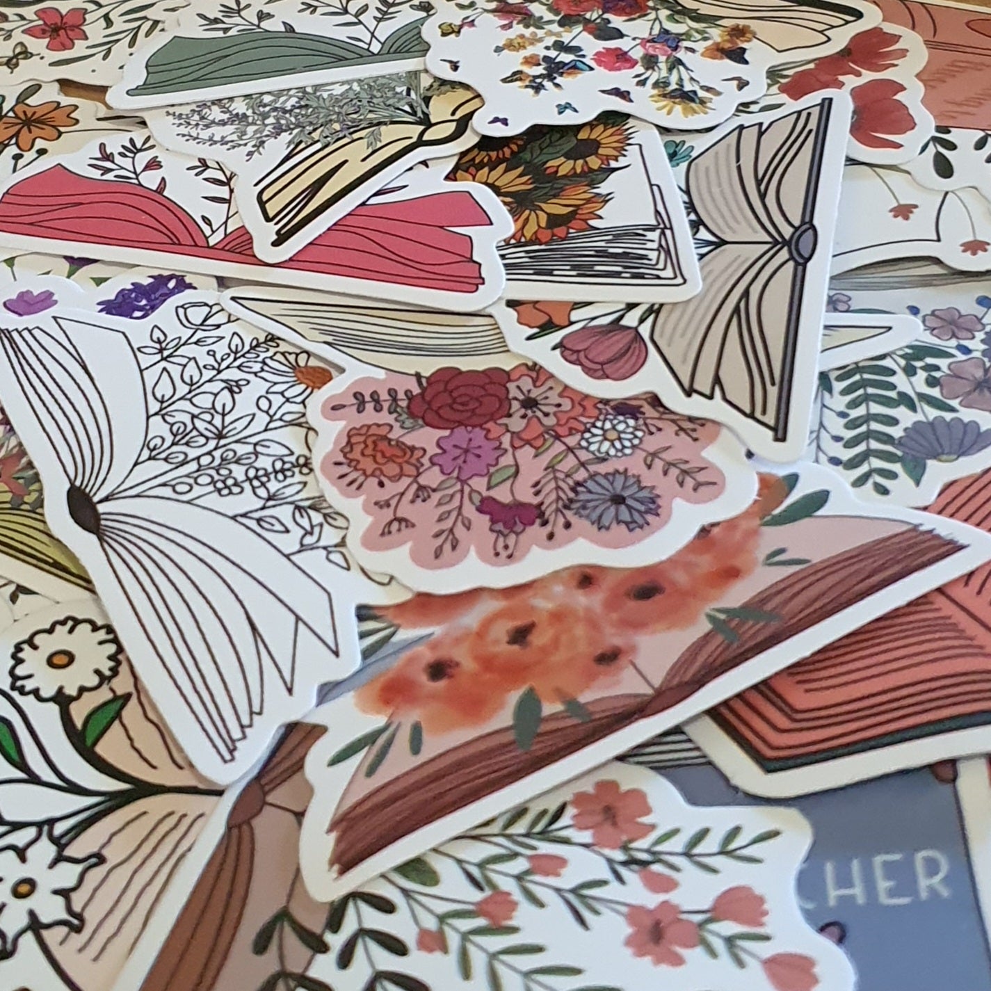 Floral Book Stickers. 10 Pack of Floral Book Themed Stickers.