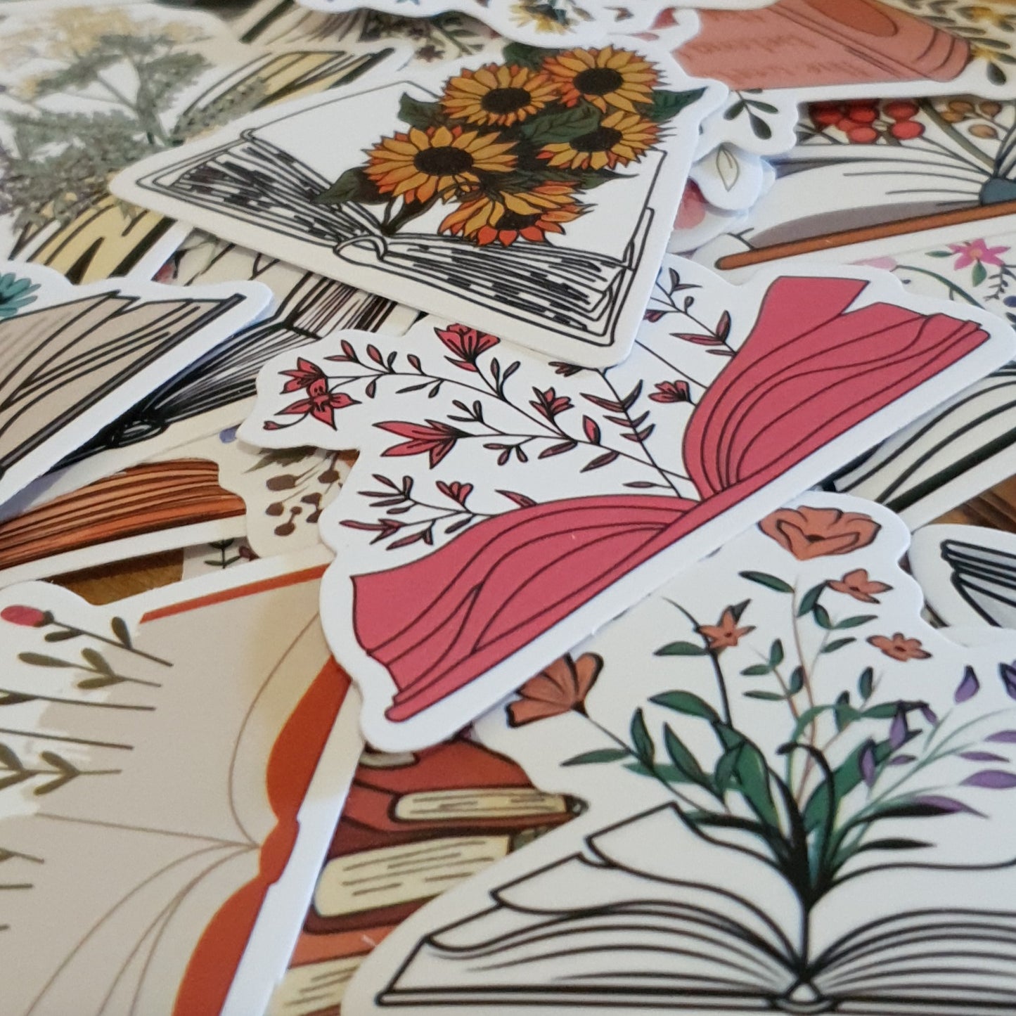 Floral Book Stickers. 10 Pack of Floral Book Themed Stickers.