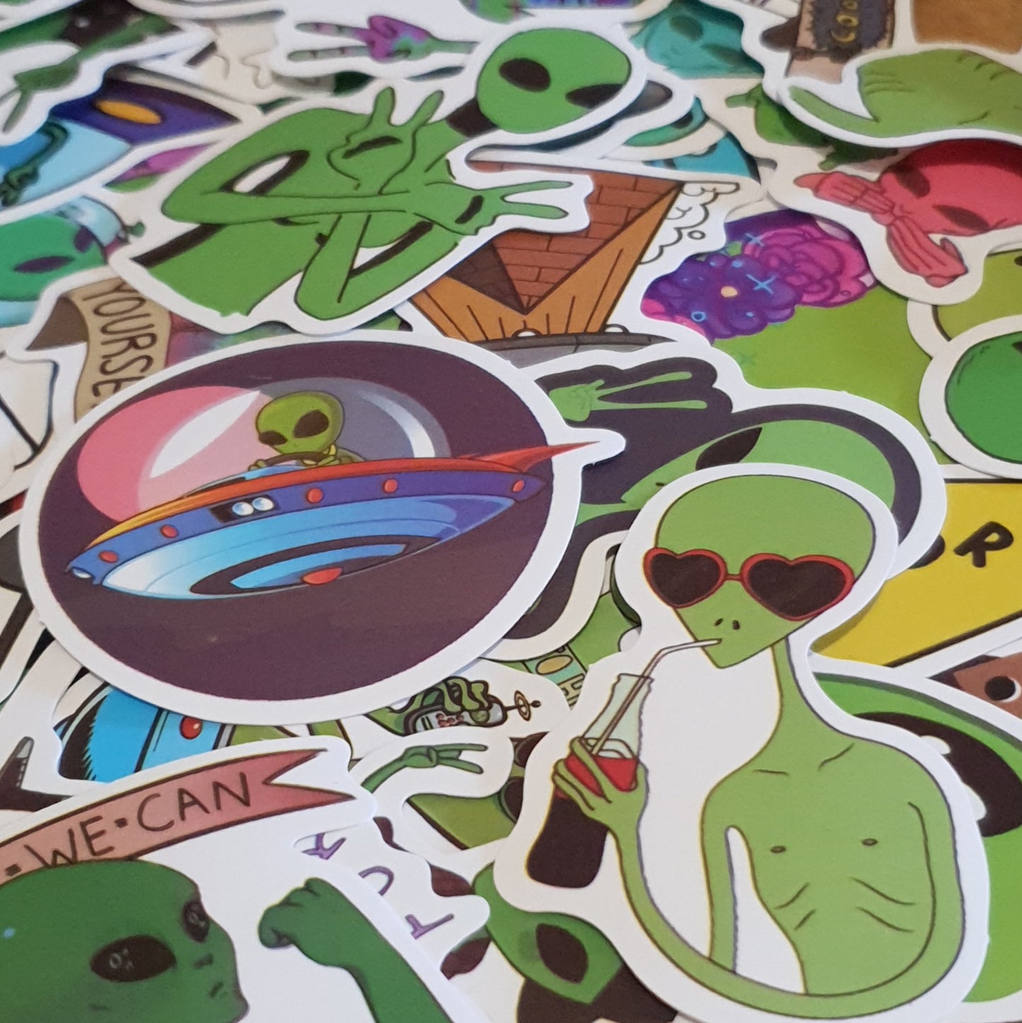 Trippy Green Guys. 10 Pack of Alien Themed Stickers.