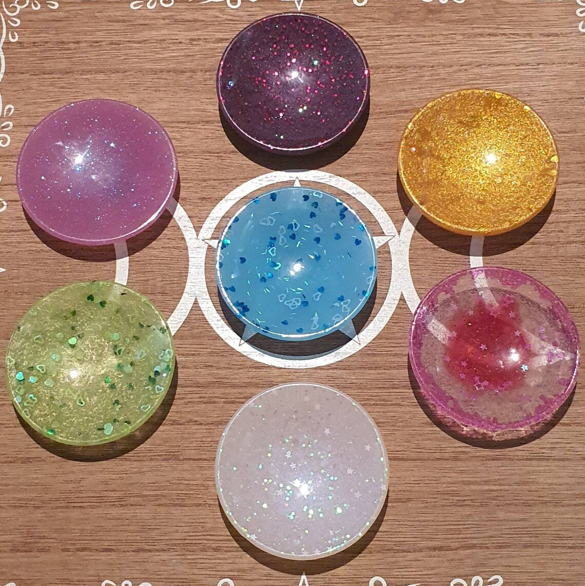 Small Circle Glitter Trinket Dish/ Crystal Sphere Holder. *Comes in Assorted colours*