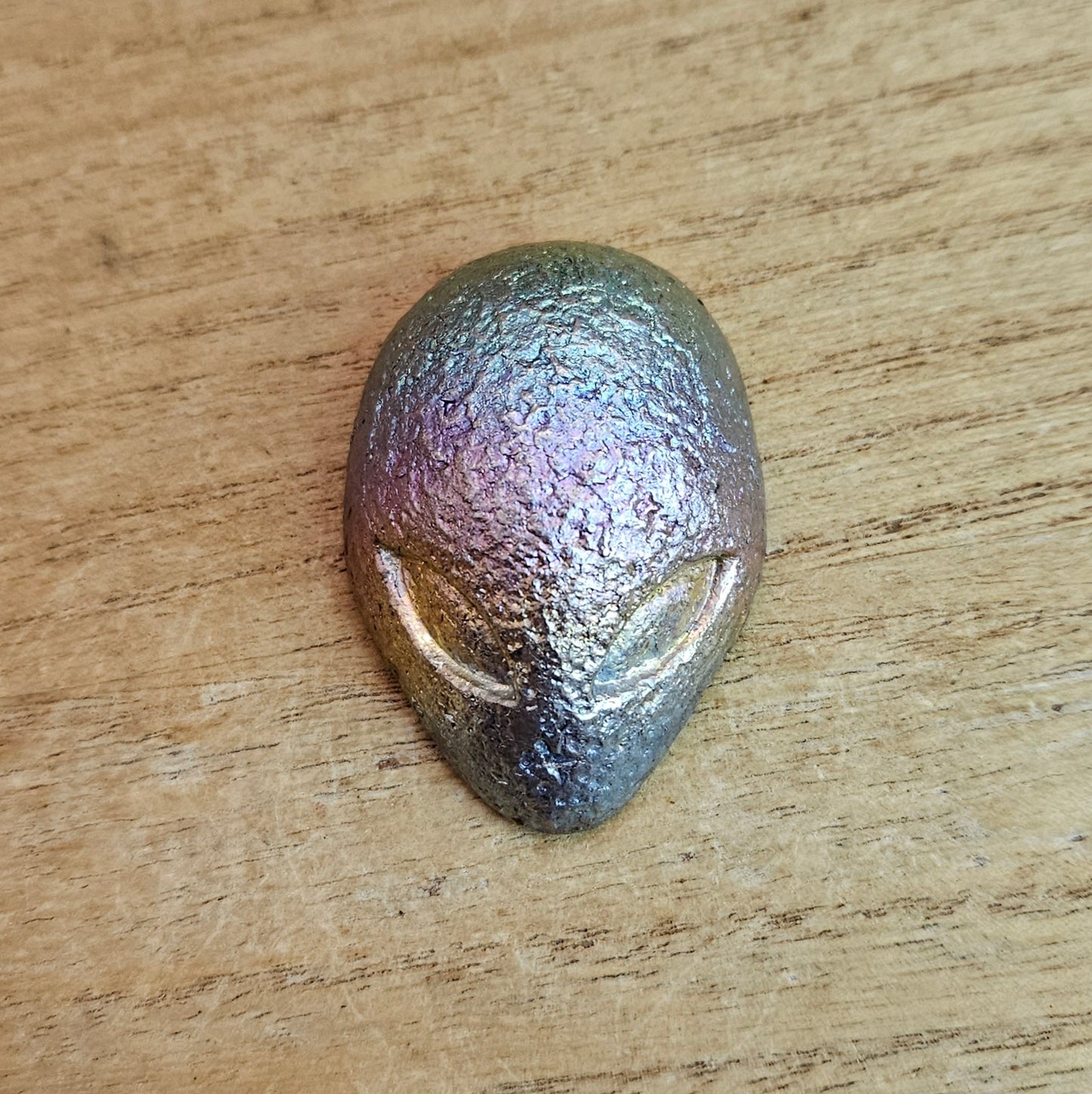 Bismuth Alien Head Smelted Carving.