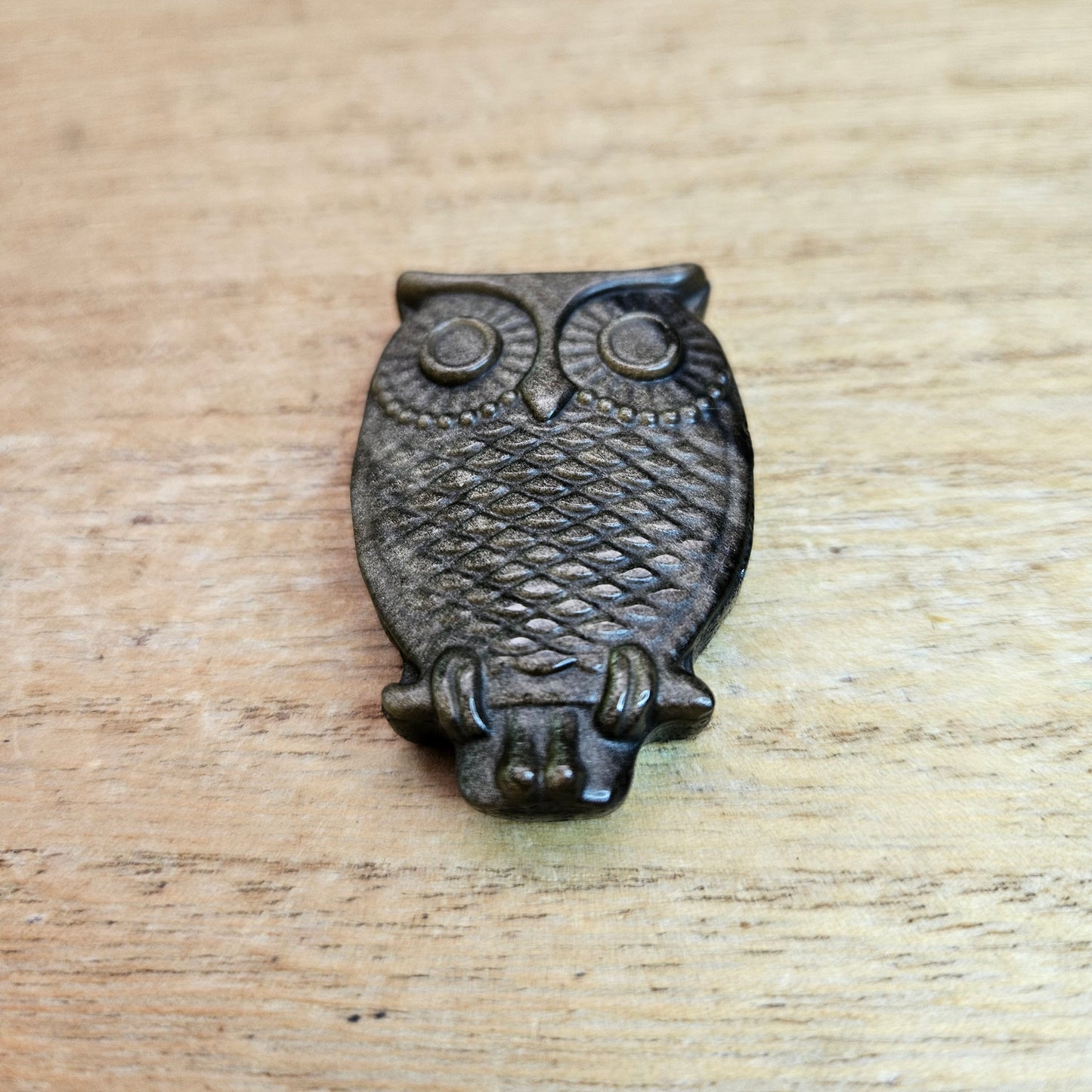 Gold Sheen Obsidian Owl Flat Carving.