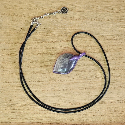 Handmade Labradorite Pendant Necklace.