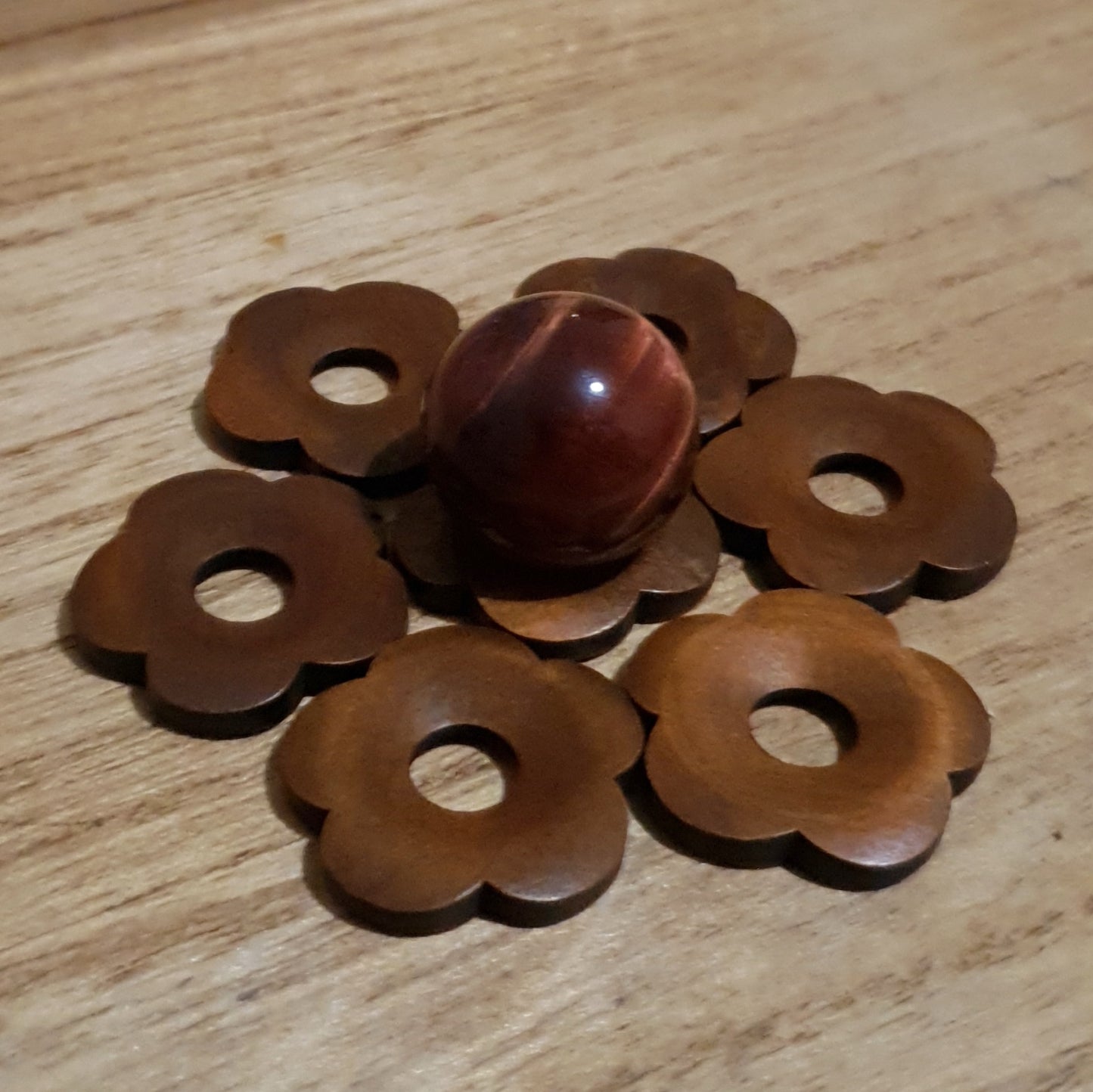 Wooden Flower Sphere Holder.