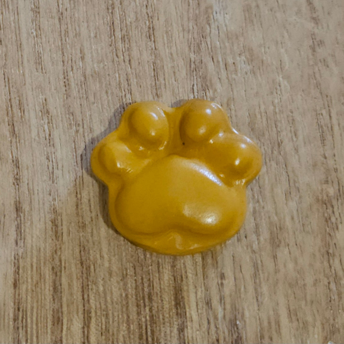 Puffy Paw Carving. *Available in various materials*.