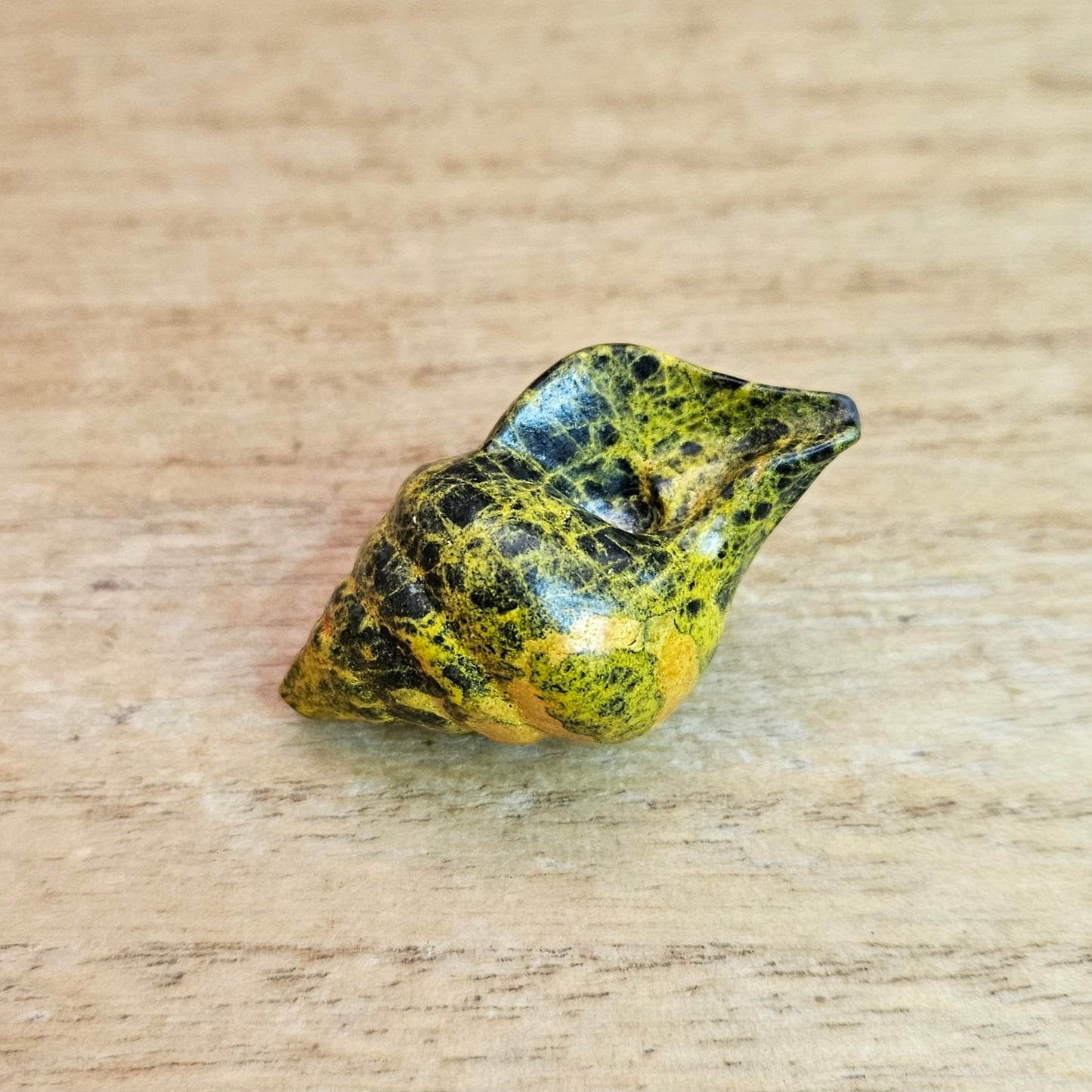 Realgar Seashell Carving.