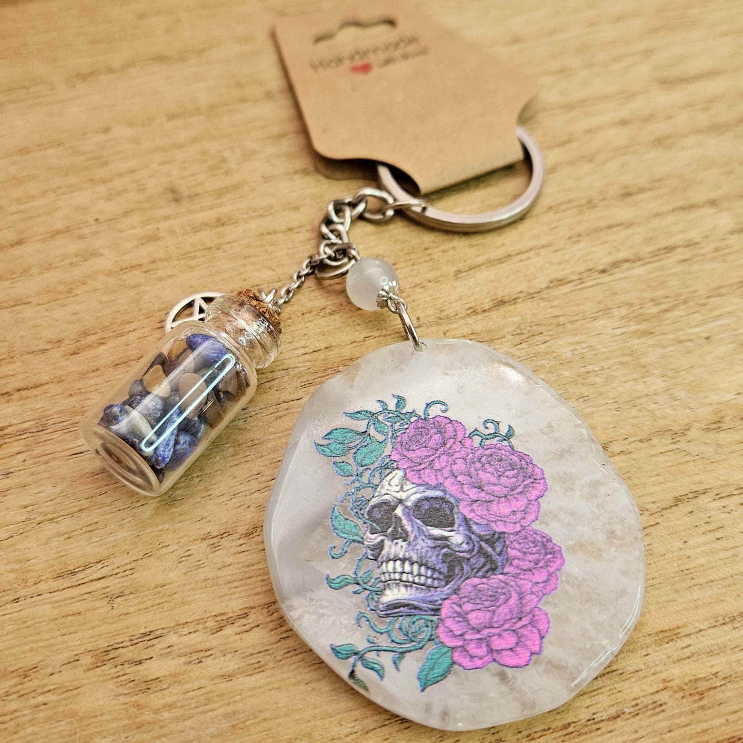 Skull Agate Slice & Crystal Chip Bottle Keychain.