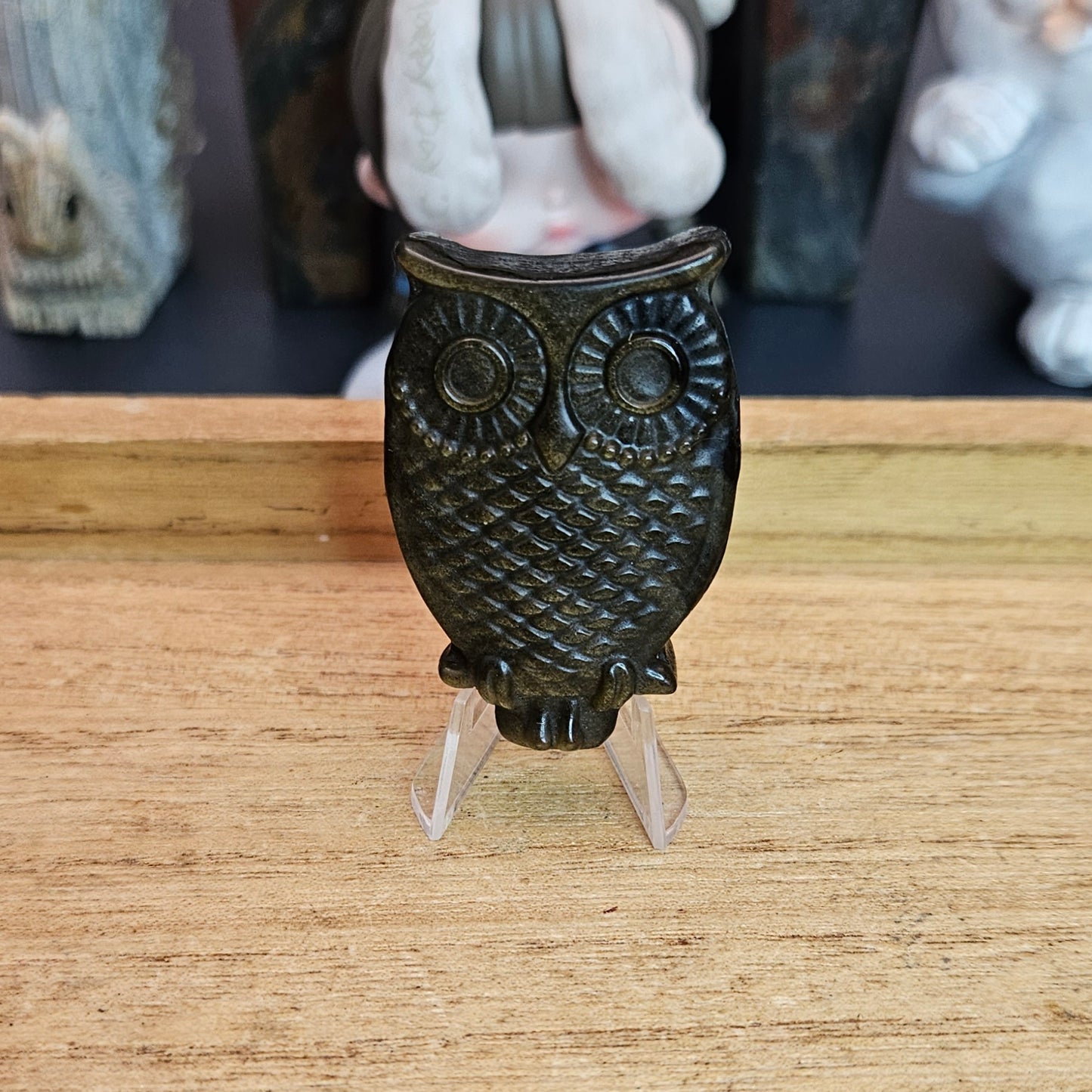 Gold Sheen Obsidian Owl Flat Carving.
