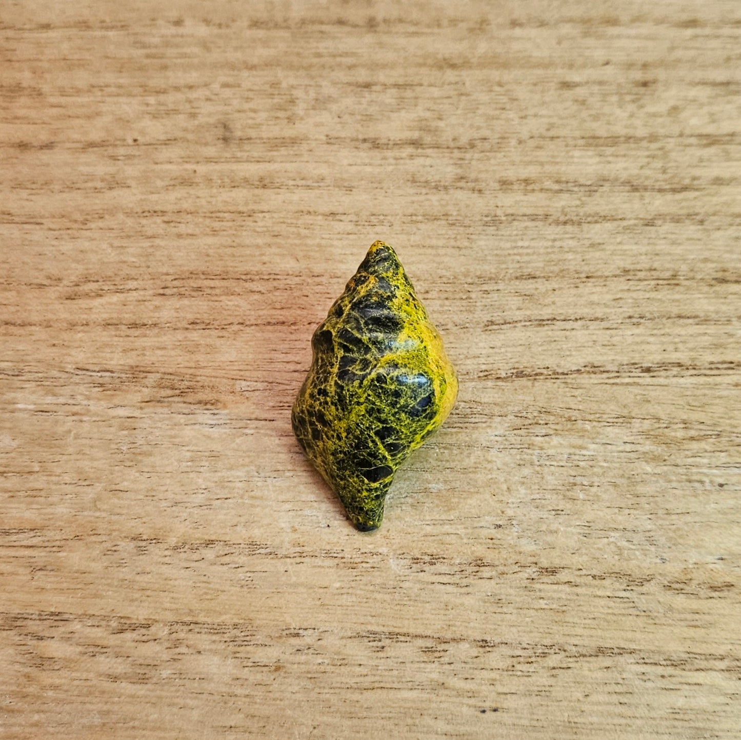 Realgar Seashell Carving.