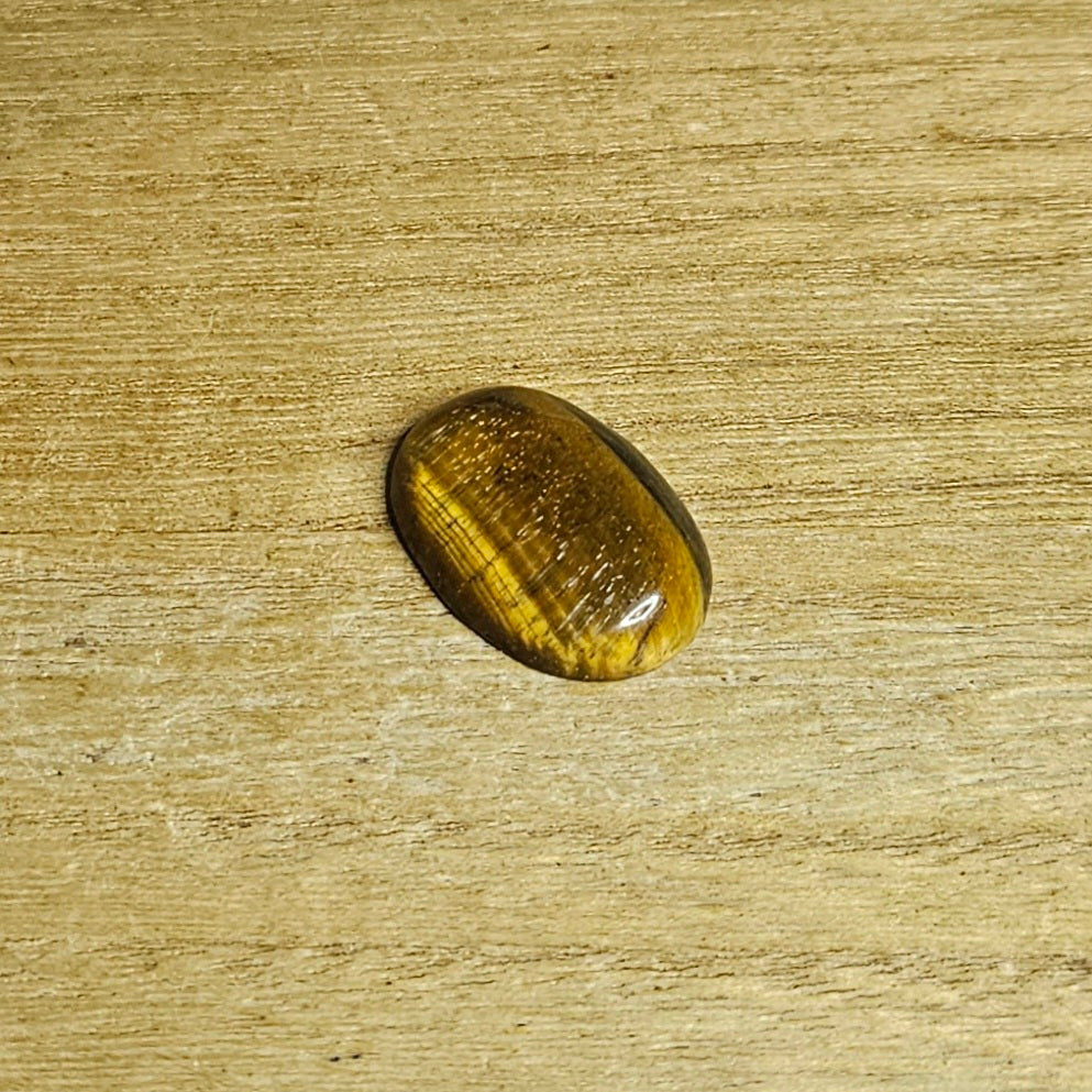 Tiger's Eye Oval Cabochon.