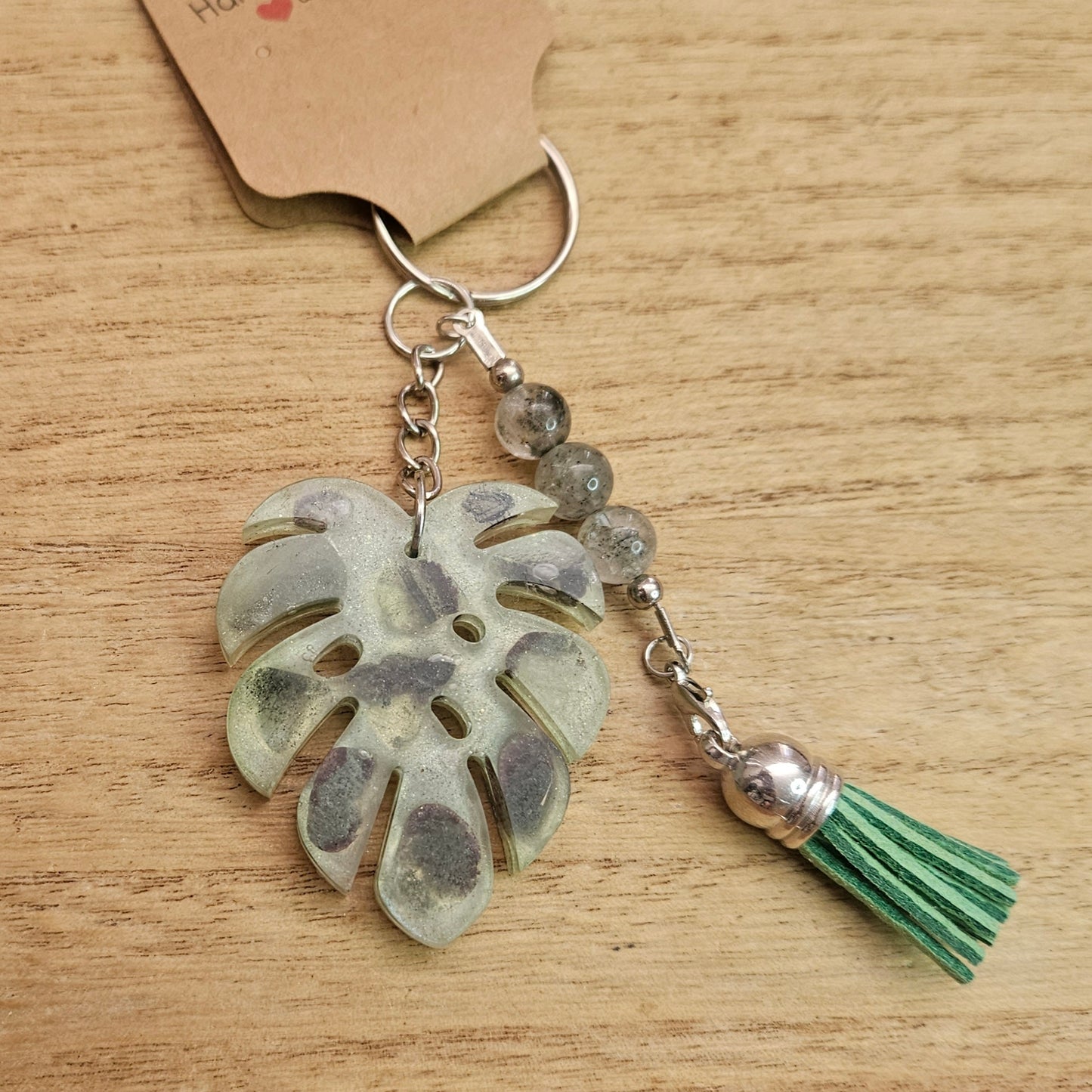 Monstera Leaf Keychain. Handmade Garden Quartz Keychain.