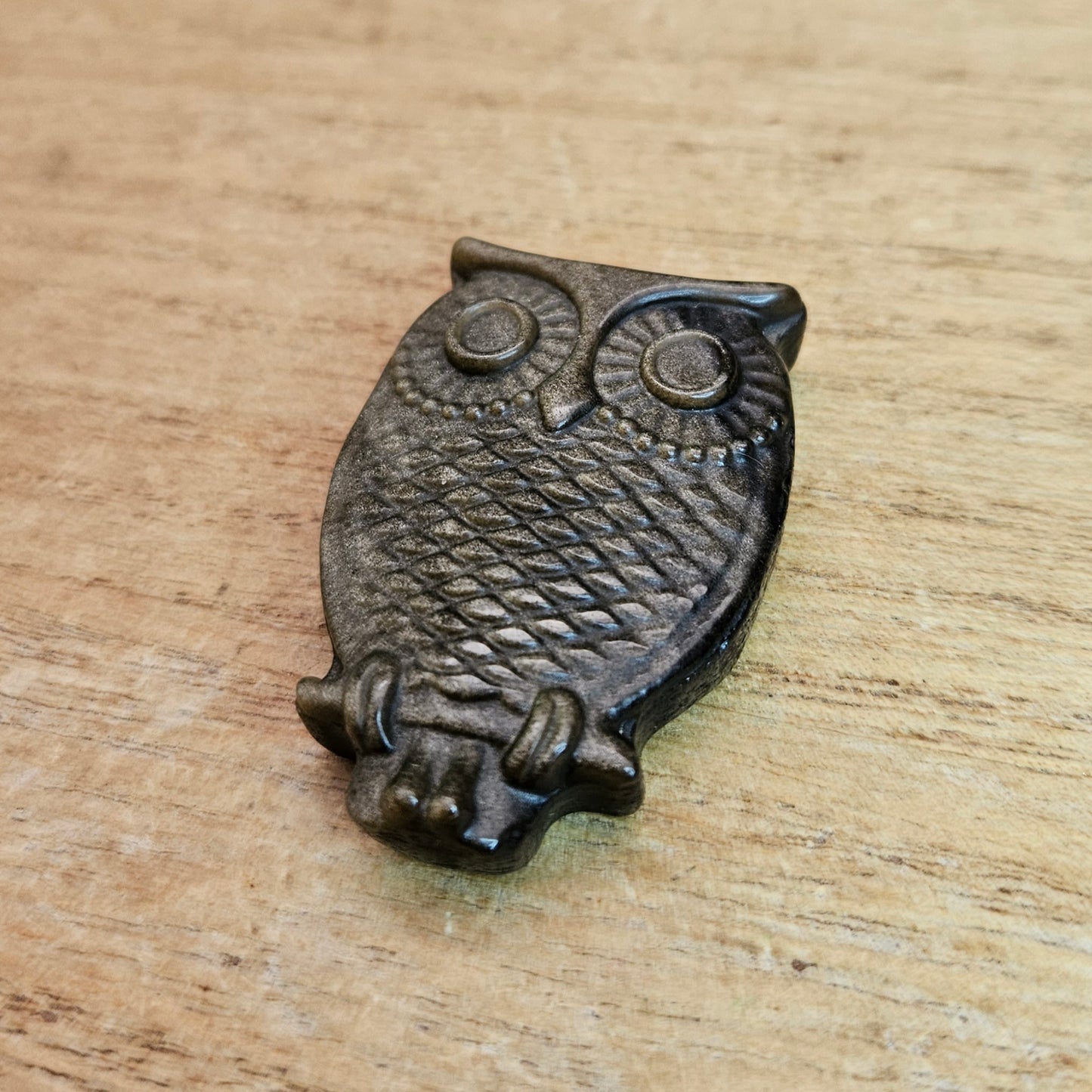 Gold Sheen Obsidian Owl Flat Carving.