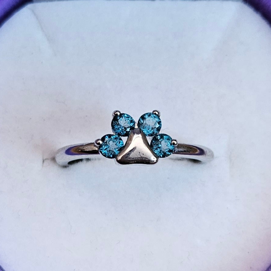 Cubic Zircon Paw Adjustable Ring.