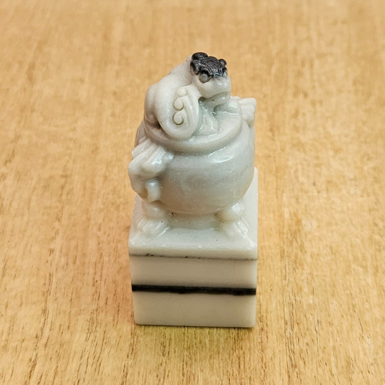 Taiji Jade Bixie Pot Carving.