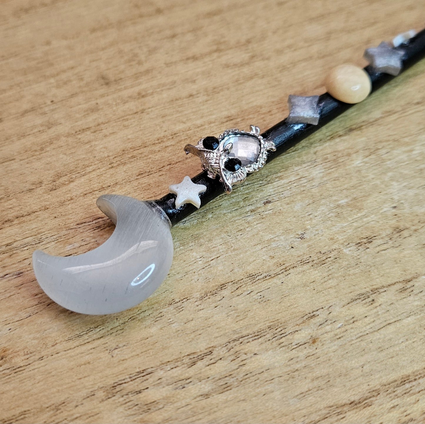 Black Moon Owl Wand. Silver Cats Eye.