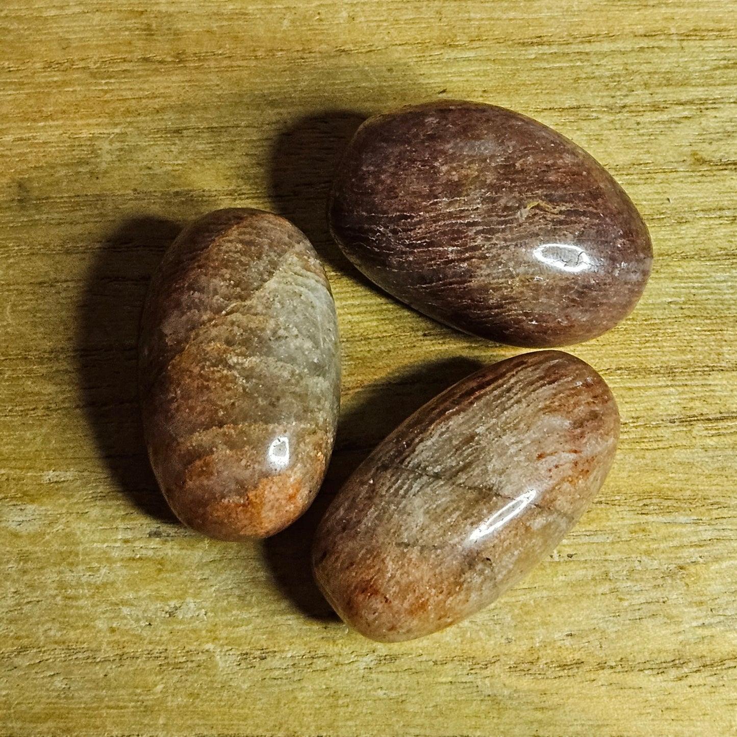 Thousand Layer Garden Quartz Tumble.