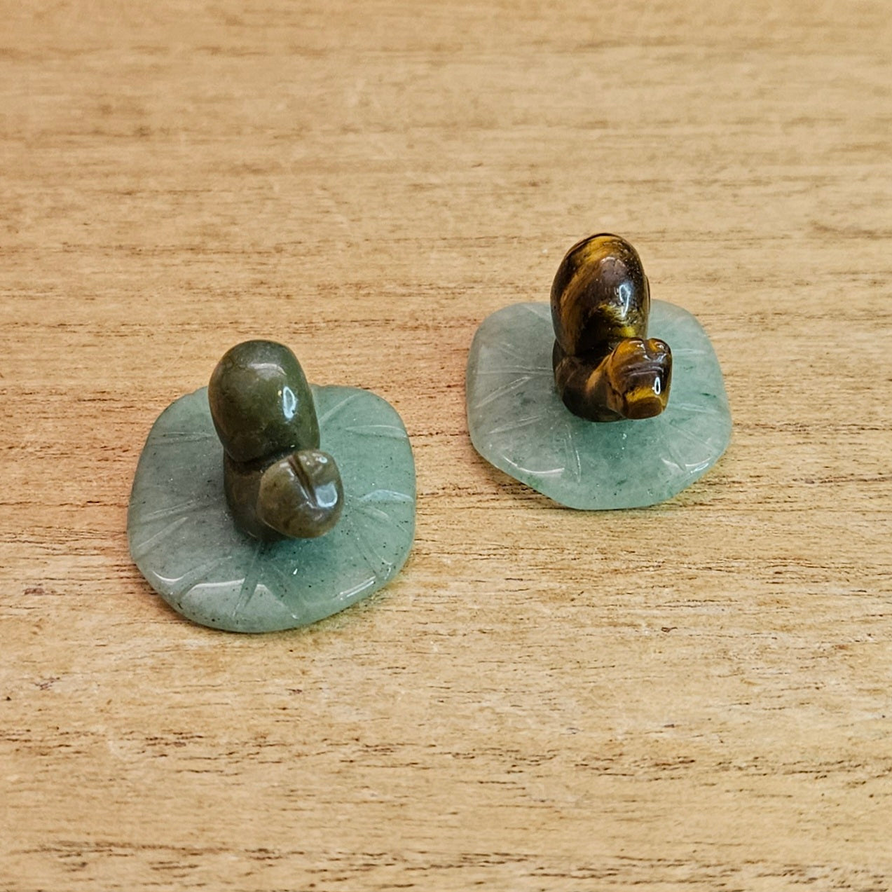 Snail on a Leaf Carving. *Comes in Assorted Materials* *Sold Separately*