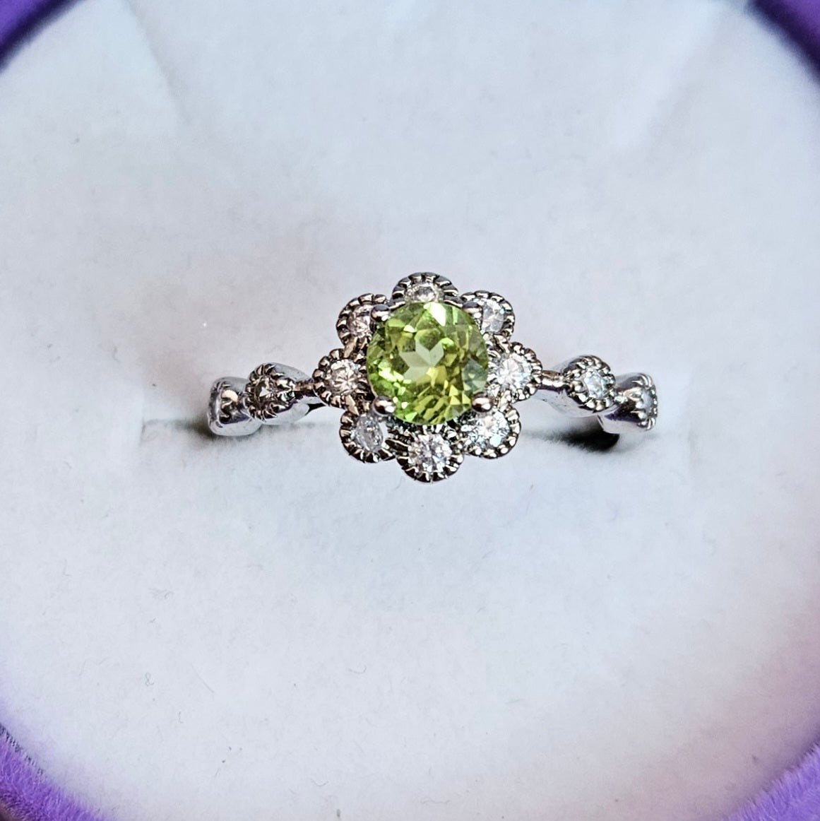 Peridot Flower Adjustable Ring.