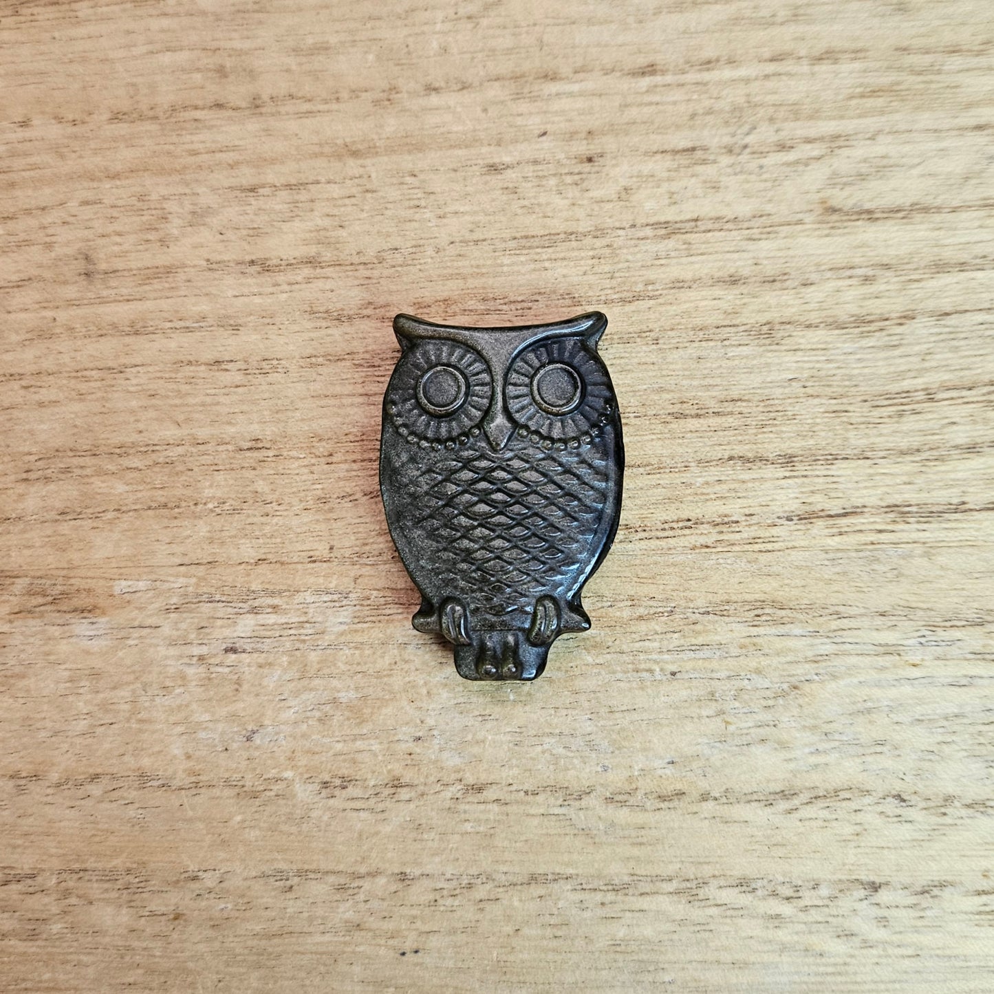 Gold Sheen Obsidian Owl Flat Carving.
