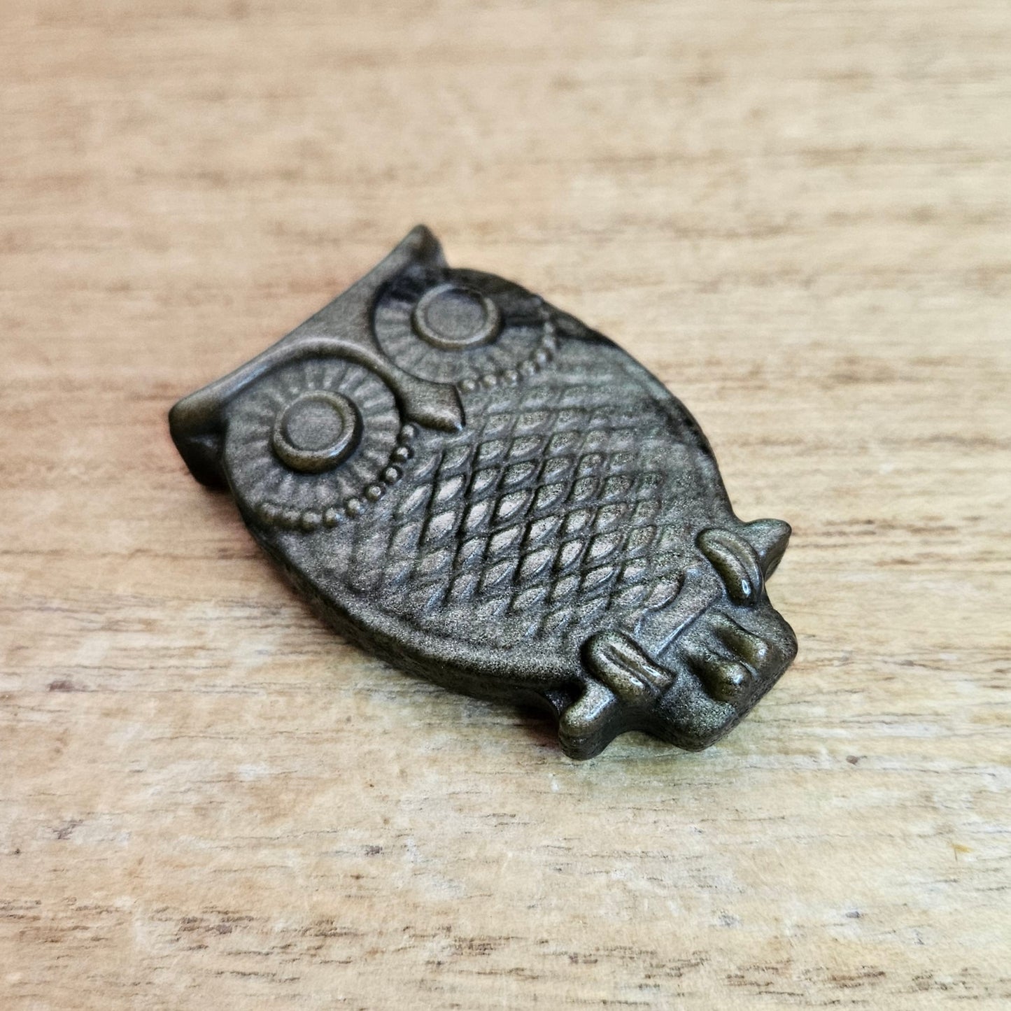 Gold Sheen Obsidian Owl Flat Carving.