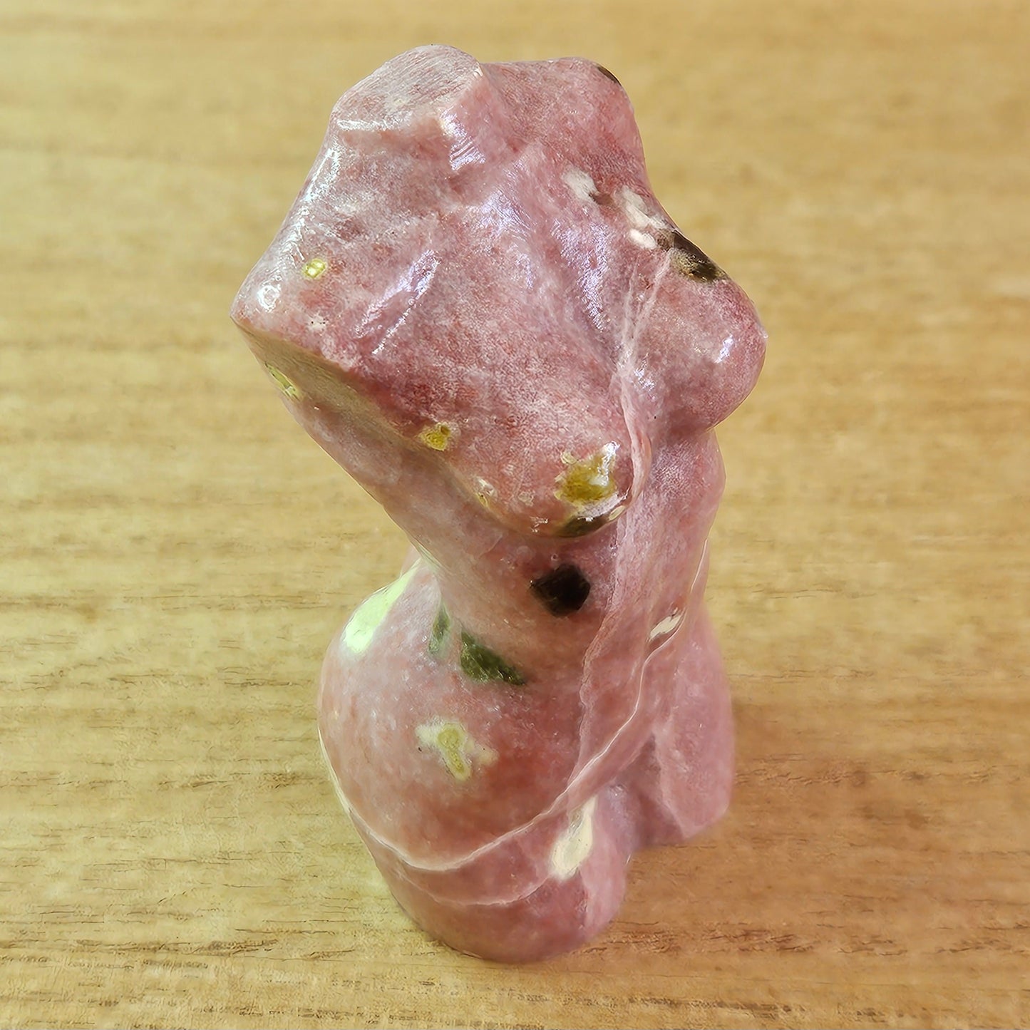 Red Guava Quartz Lady Body Carving.