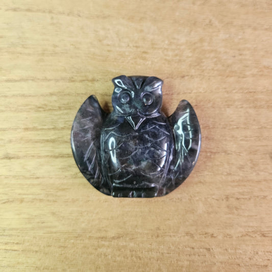 Moss Agate Owl Carving.