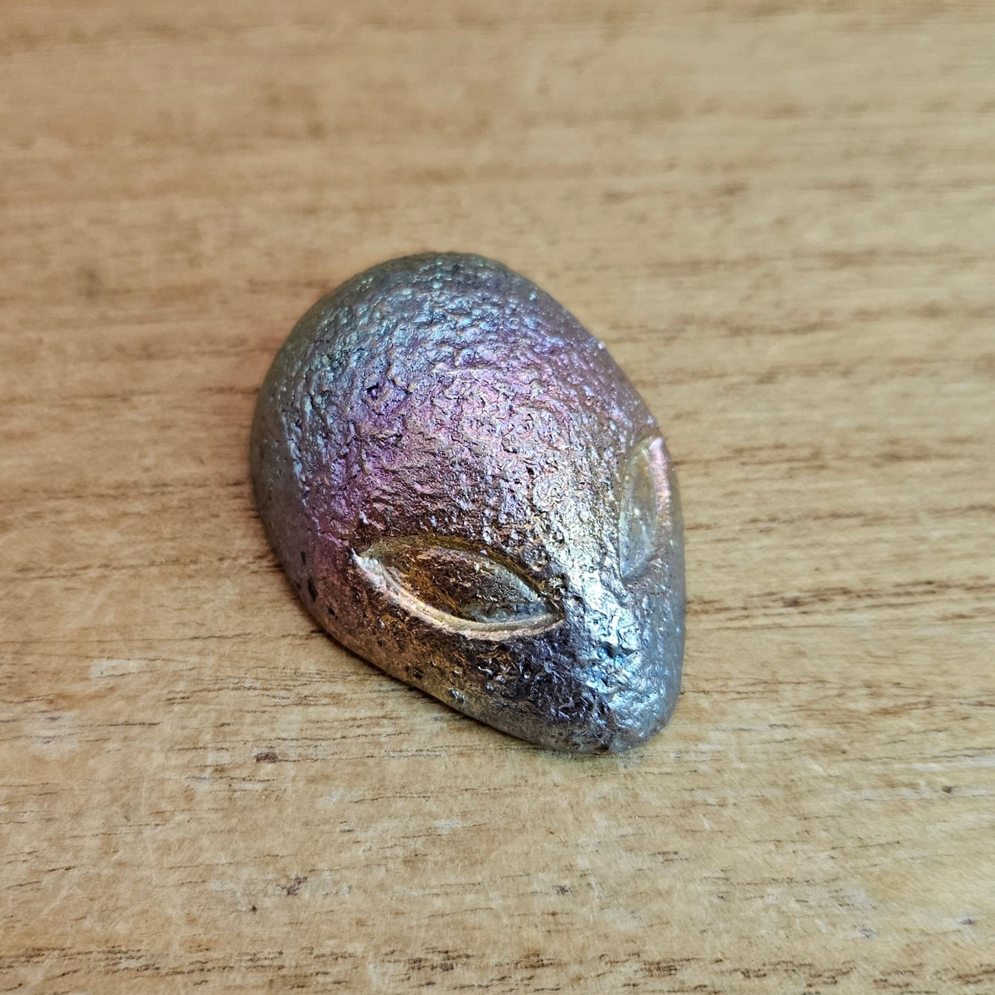 Bismuth Alien Head Smelted Carving.